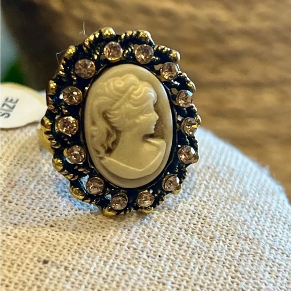 Elegant Cameo Cocktail Ring with Crystal Accents
Measures at a US size 6-3/4 - Picture 9 of 11